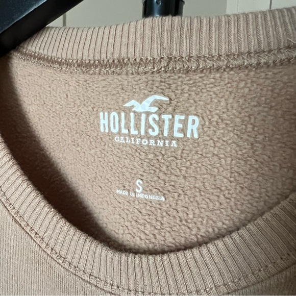Hollister Tan Crewneck Sweatshirt Size Small - Picture 3 of 5